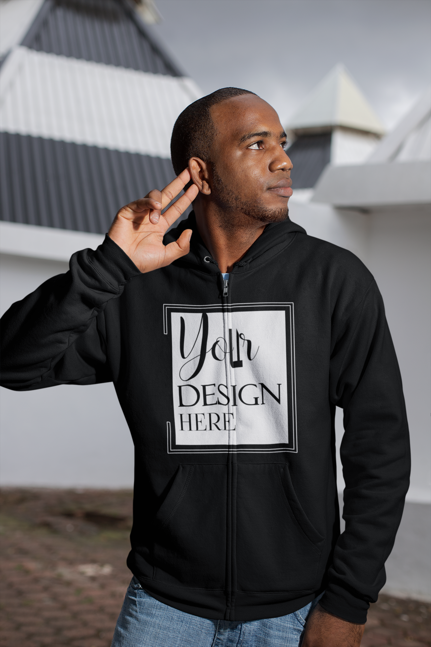 Hoodies & sweatshirts